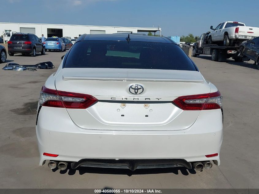 4T1B61HK3JU057009 2018 Toyota Camry Xse