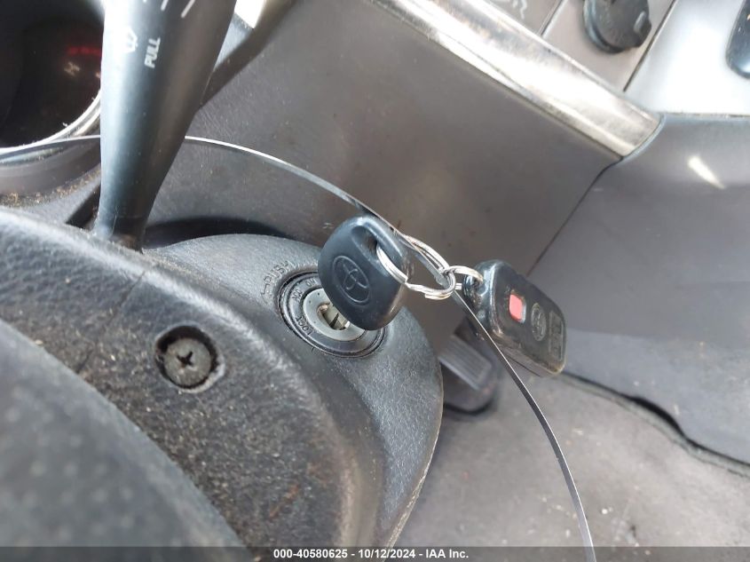 2005 Toyota Matrix VIN: 2T1KR32E85C363684 Lot: 40580625