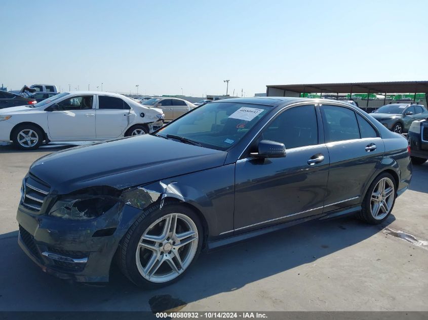 2014 Mercedes-Benz C 300 Luxury 4Matic/Sport 4Matic VIN: WDDGF8AB5EG236854 Lot: 40580932