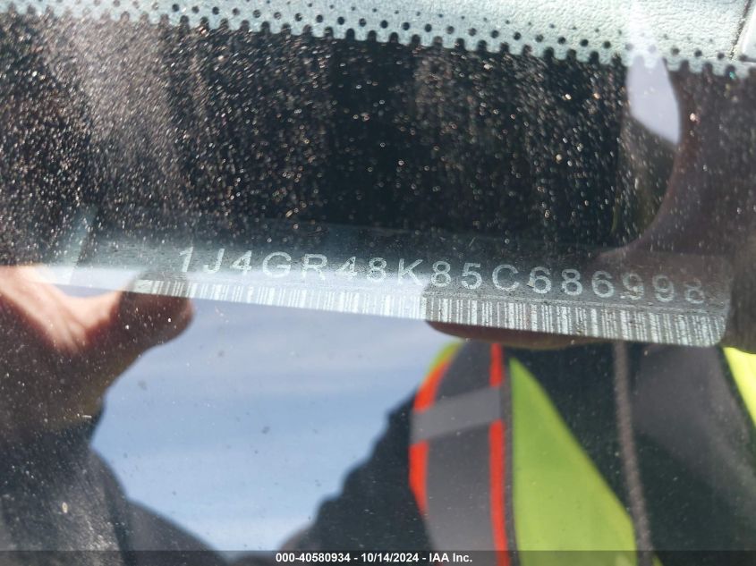 2005 Jeep Grand Cherokee Laredo VIN: 1J4GR48K85C686998 Lot: 40580934