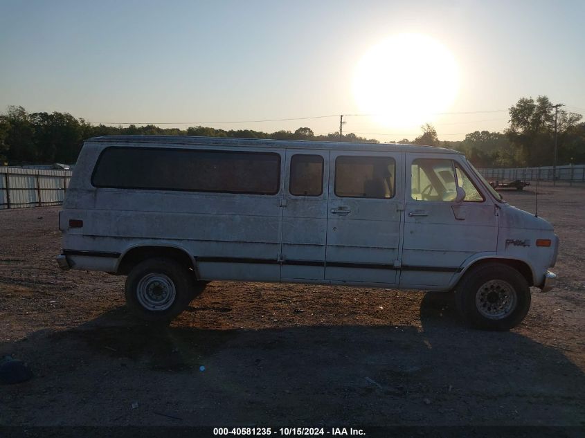 1992 GMC Rally Wagon G3500 VIN: 2GJGG39K3N4502598 Lot: 40581235