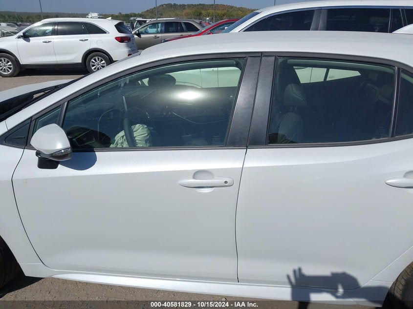 2025 TOYOTA COROLLA XSE - JTNC4MBE7S3236465