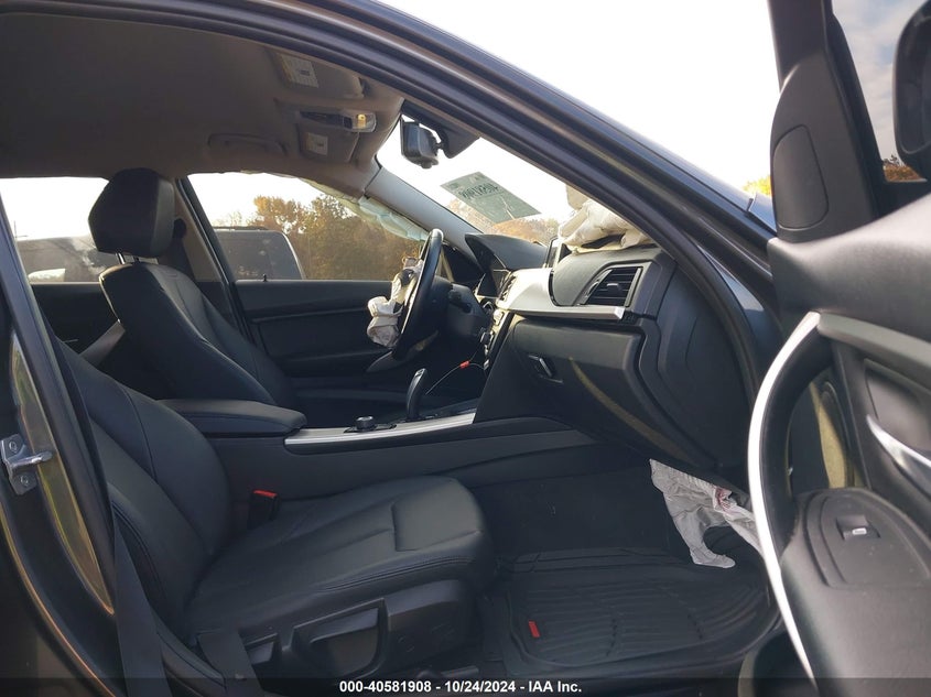 2014 BMW 320I XDRIVE - WBA3C3G55ENS71229
