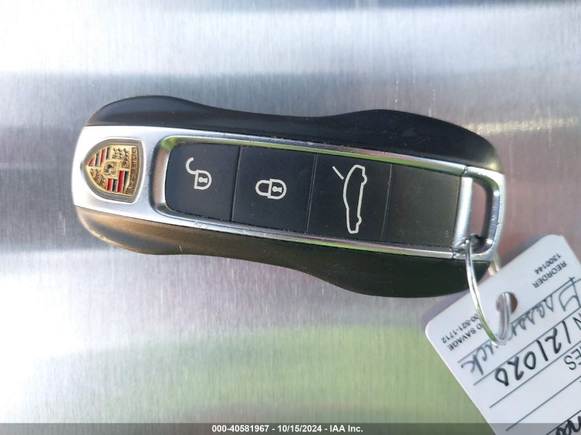 2017 PORSCHE PANAMERA 4S - WP0AB2A76HL121020