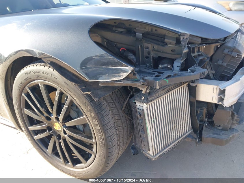 2017 PORSCHE PANAMERA 4S - WP0AB2A76HL121020