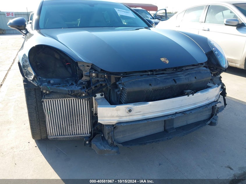 2017 PORSCHE PANAMERA 4S - WP0AB2A76HL121020