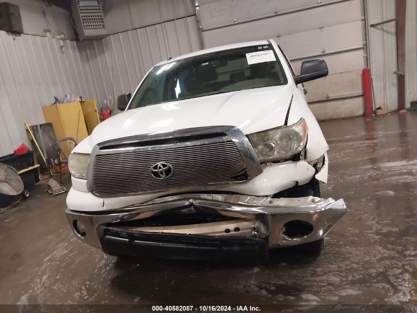 2012 Toyota Tundra Grade 5.7L V8 VIN: 5TFDW5F18CX218471 Lot: 40582087