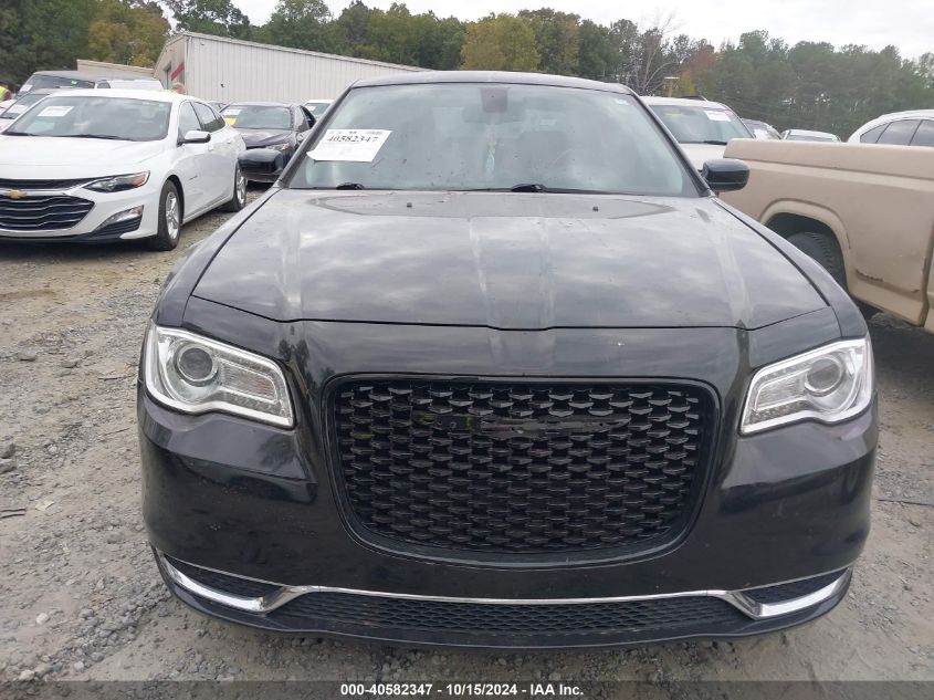 2019 Chrysler 300 Touring VIN: 2C3CCAAG7KH568982 Lot: 40582347