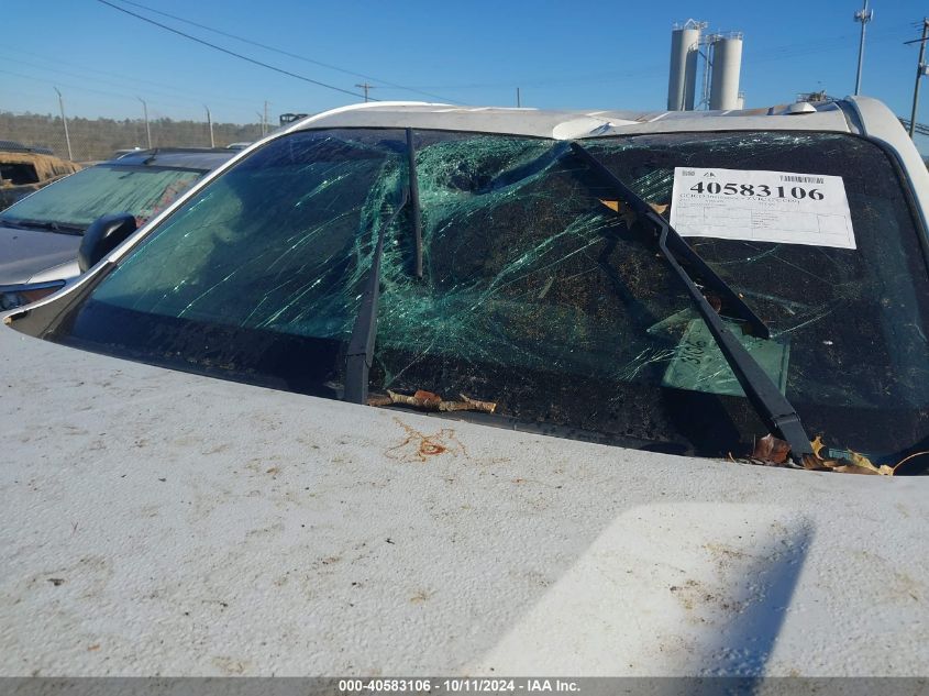 1N6AA1E55HN564699 2017 Nissan Titan Sv