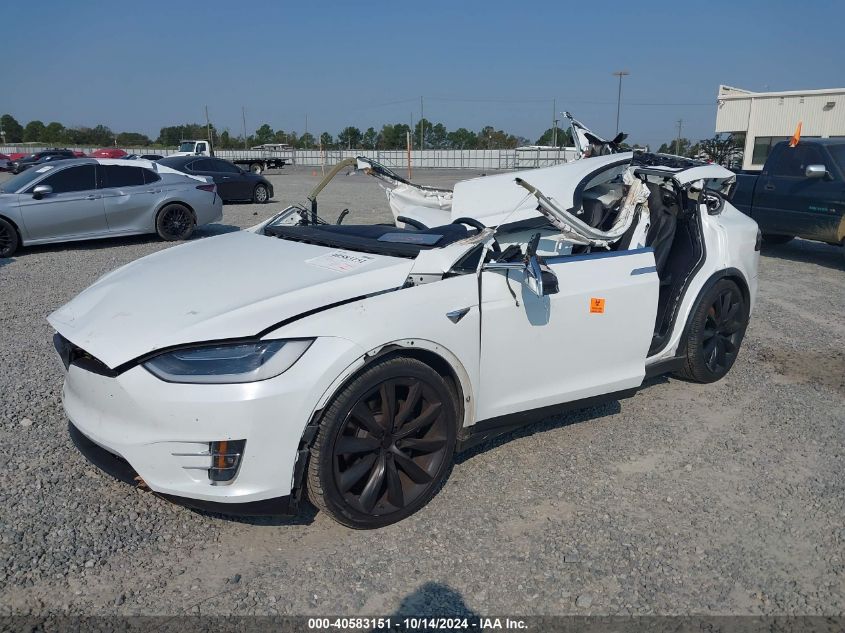 VIN 5YJXCBE28HF062707 2017 Tesla Model X, 100D/75D/90D no.2