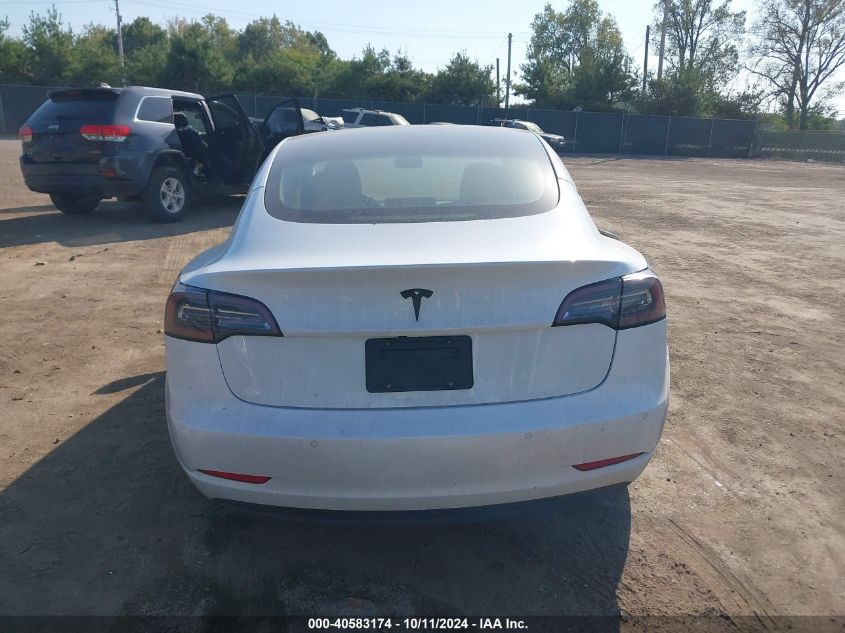 2022 Tesla Model 3 Rear-Wheel Drive VIN: 5YJ3E1EAXNF185687 Lot: 40583174