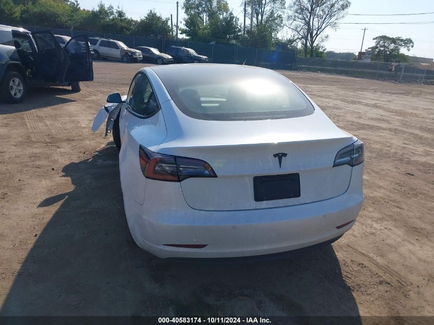 VIN 5YJ3E1EAXNF185687 2022 TESLA MODEL 3 no.3