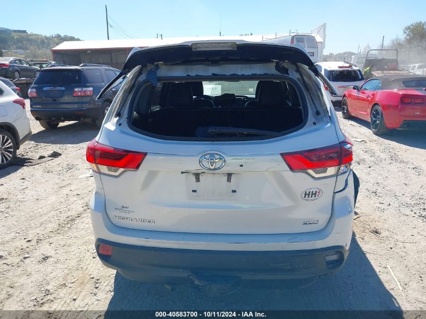 5TDKZRFH3KS325421 2019 Toyota Highlander Xle