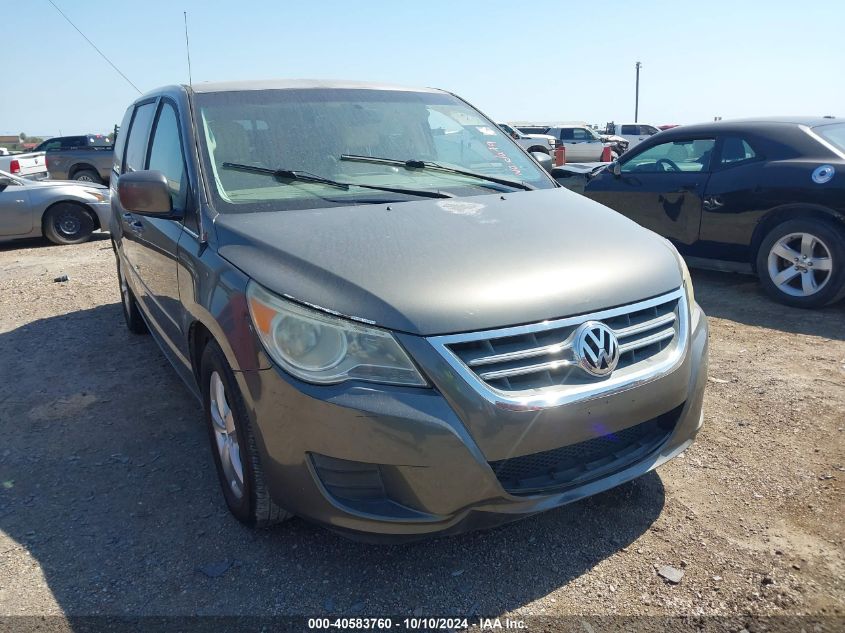 2V4RW3D15AR272681 2010 Volkswagen Routan Se