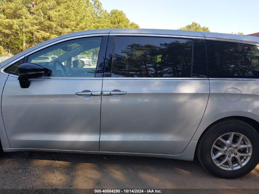 2024 Chrysler Pacifica Touring L VIN: 2C4RC1BG0RR148652 Lot: 40584290