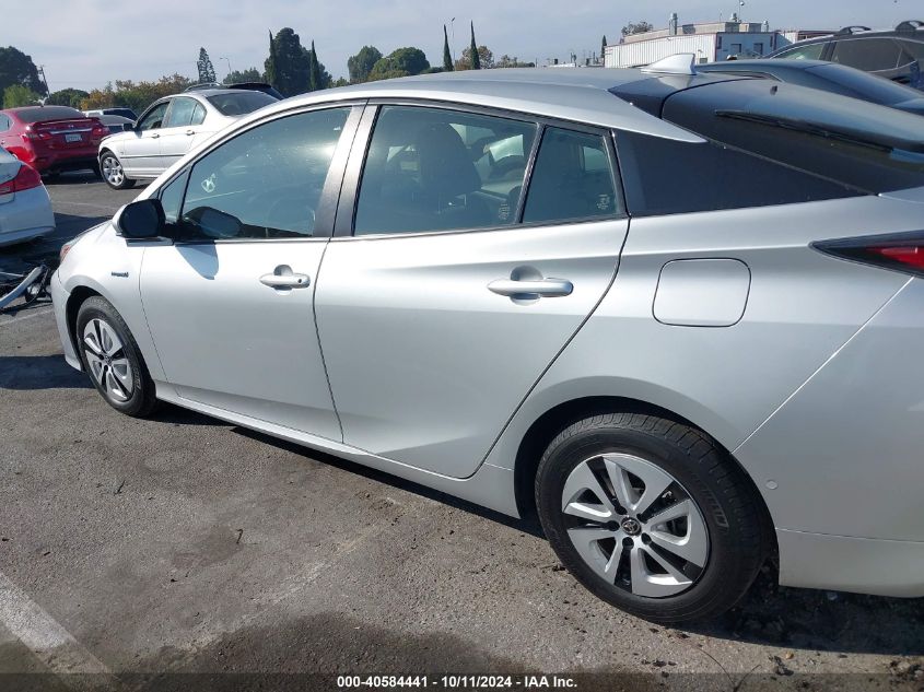 JTDKARFU5J3057069 2018 Toyota Prius Three