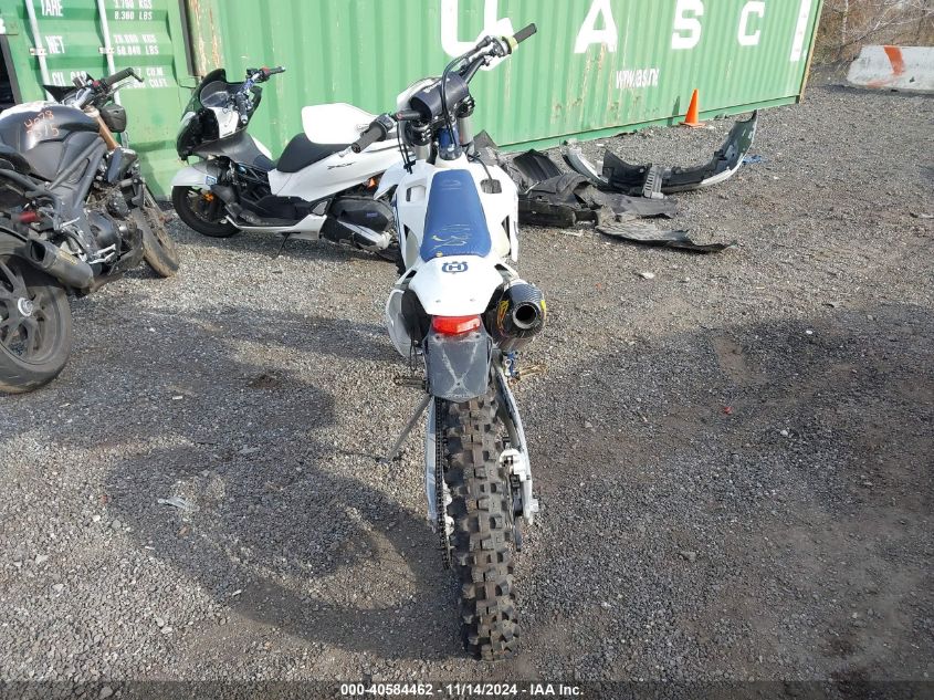 2019 Husqvarna Fx 450 VIN: VBKUCR435KM341003 Lot: 40584462