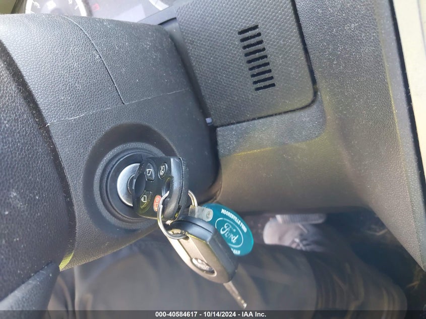 2012 Ford Escape Xlt VIN: 1FMCU9DG8CKB09694 Lot: 40584617