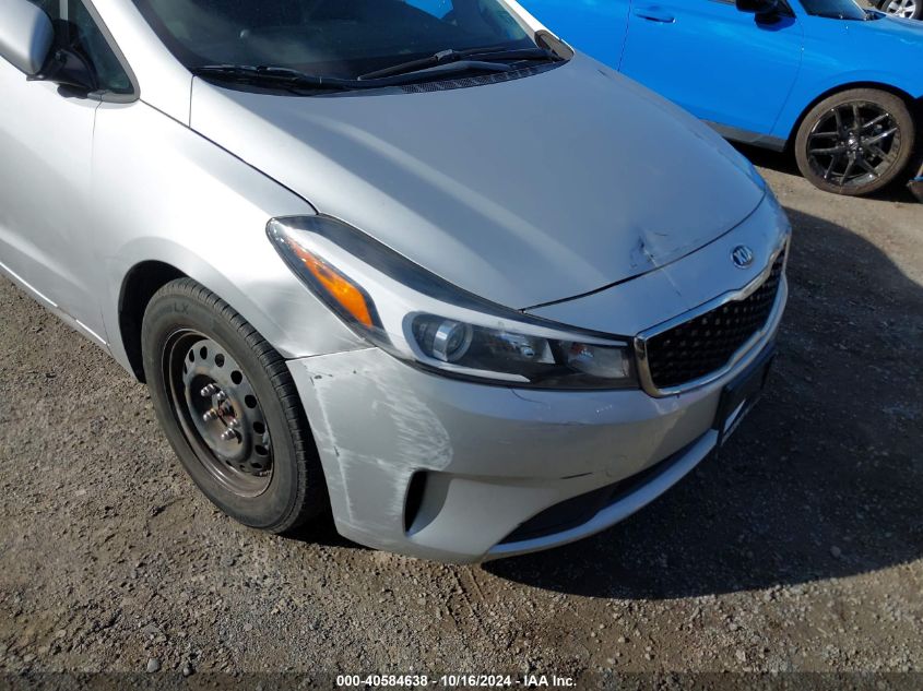 2018 Kia Forte Lx VIN: 3KPFK4A77JE217805 Lot: 40584638