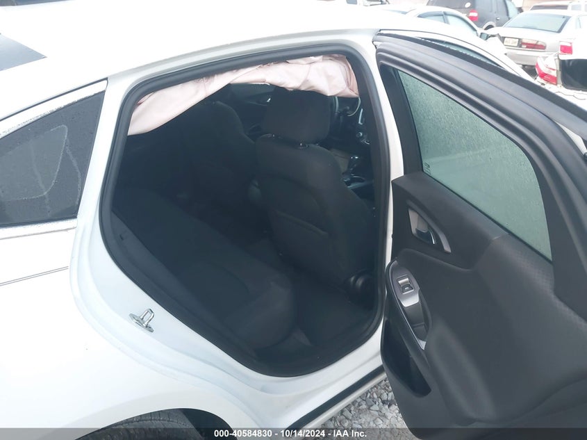 VIN 1G1ZG5ST3KF205702 2019 CHEVROLET MALIBU RS