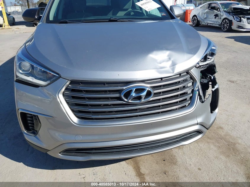 2017 Hyundai Santa Fe Se VIN: KM8SMDHF0HU252795 Lot: 40585013