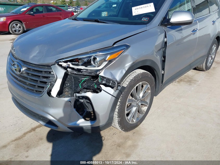 2017 Hyundai Santa Fe Se VIN: KM8SMDHF0HU252795 Lot: 40585013
