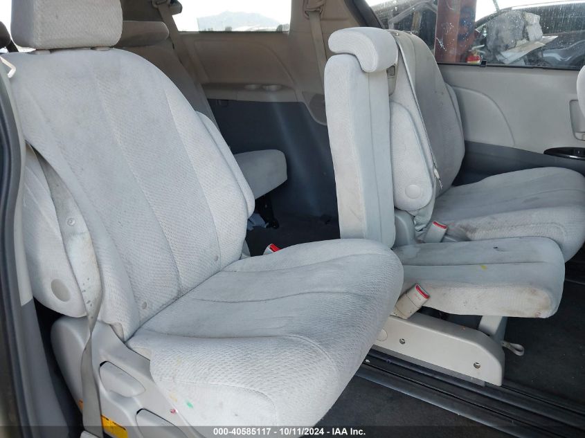 5TDKK3DCXCS222202 2012 Toyota Sienna Le V6 8 Passenger