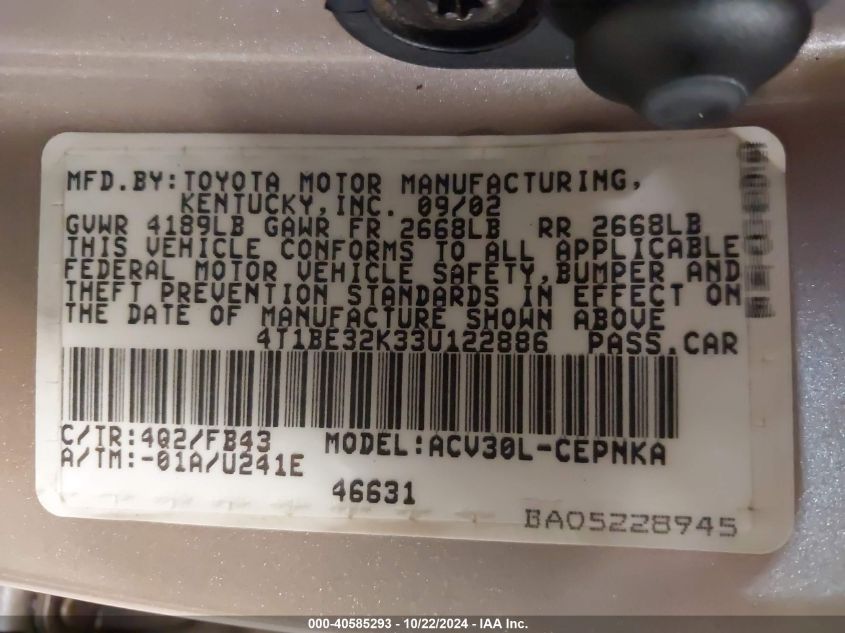 2003 Toyota Camry Le VIN: 4T1BE32K33U122886 Lot: 40585293