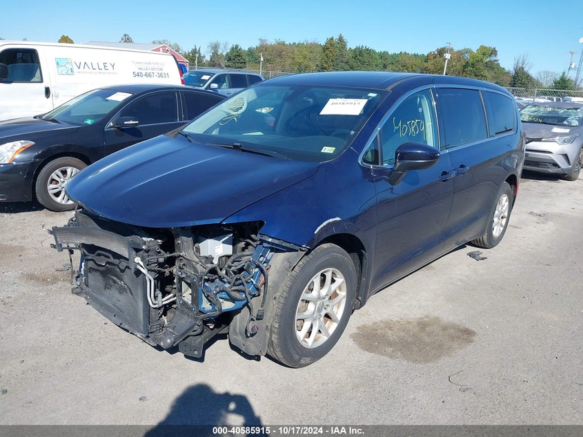 VIN 2C4RC1CG3HR594386 2017 CHRYSLER PACIFICA LX