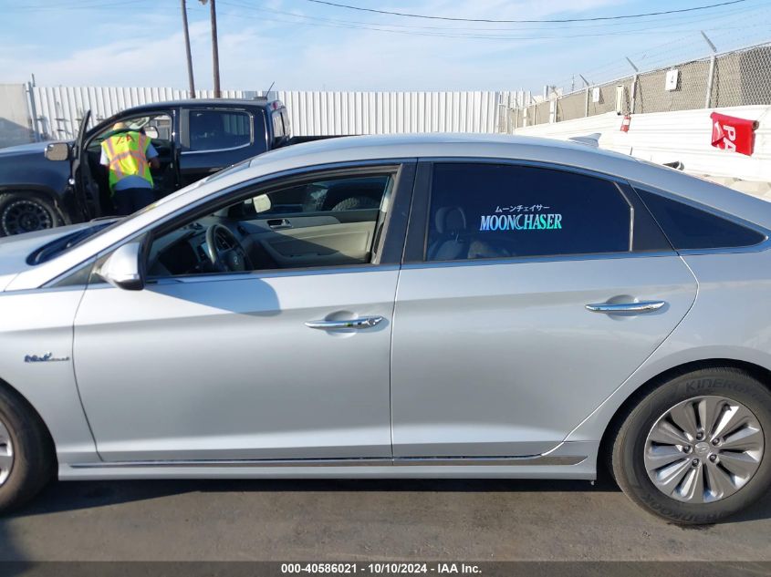 2017 Hyundai Sonata Hybrid Se VIN: KMHE24L30HA061301 Lot: 40586021