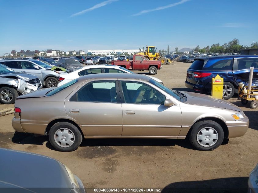 1999 Toyota Camry Le VIN: JT2BG2AK1X0326642 Lot: 40586143