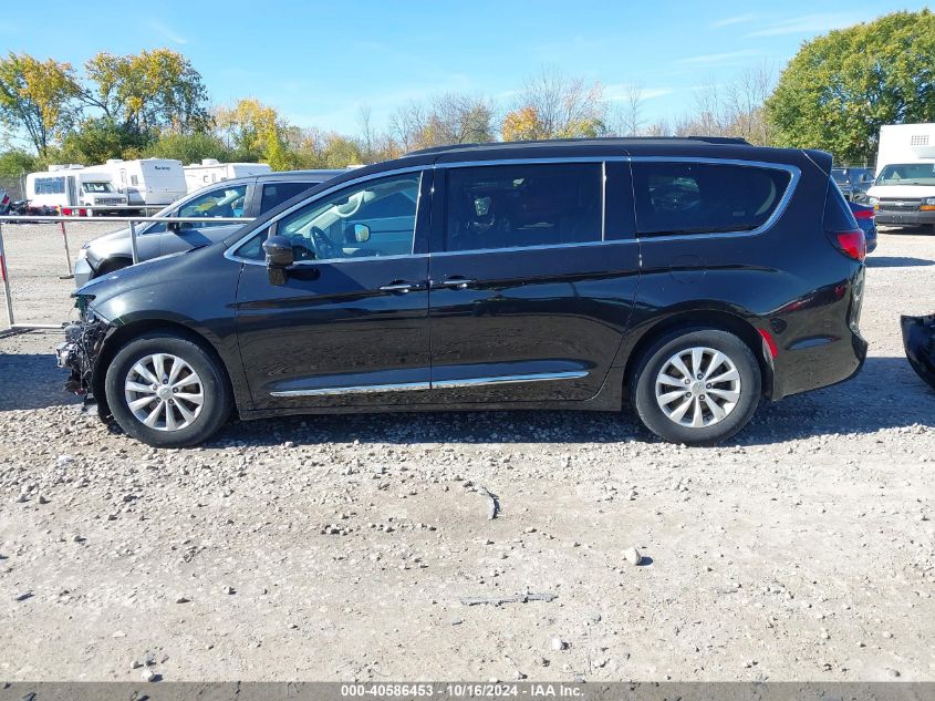 2017 Chrysler Pacifica Touring-L VIN: 2C4RC1BG9HR691920 Lot: 40586453