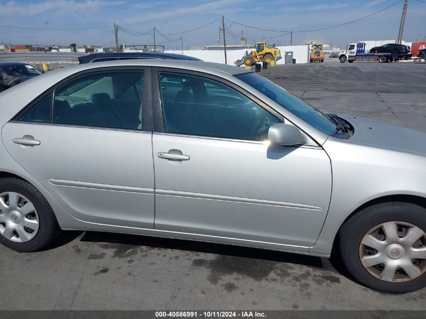 4T1BE32K52U589872 2002 Toyota Camry Le