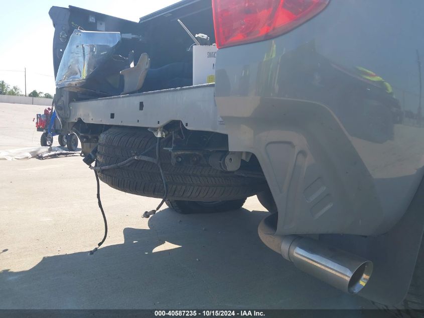 2018 Toyota Tundra Limited 5.7L V8 VIN: 5TFFY5F11JX243583 Lot: 40587235