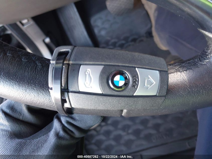 2013 BMW 328I VIN: WBADW3C58DJ527905 Lot: 40587262