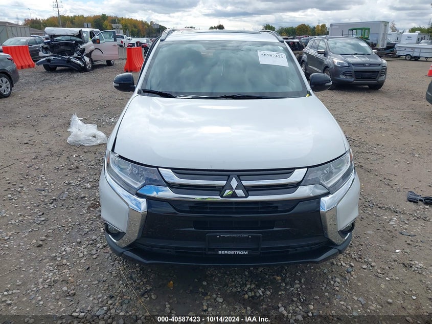 2018 Mitsubishi Outlander Le VIN: JA4AD3A30JZ019562 Lot: 40587423