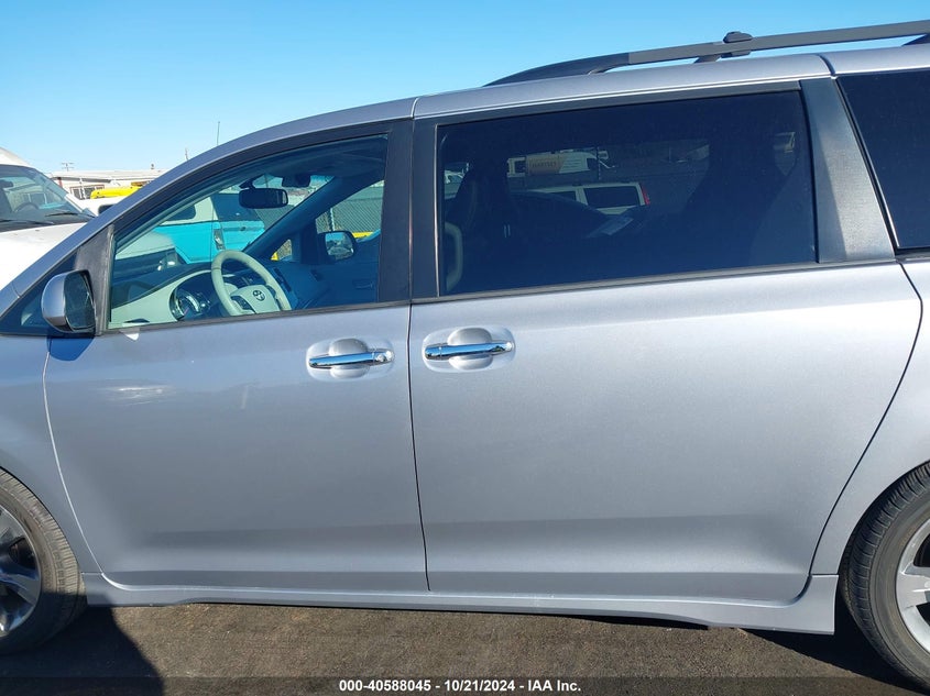 2013 Toyota Sienna Se 8 Passenger VIN: 5TDXK3DC9DS392641 Lot: 40588045