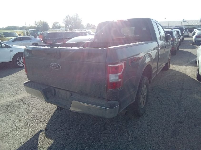 1FTFX1E57JKF17690 2018 Ford F-150 Xlt