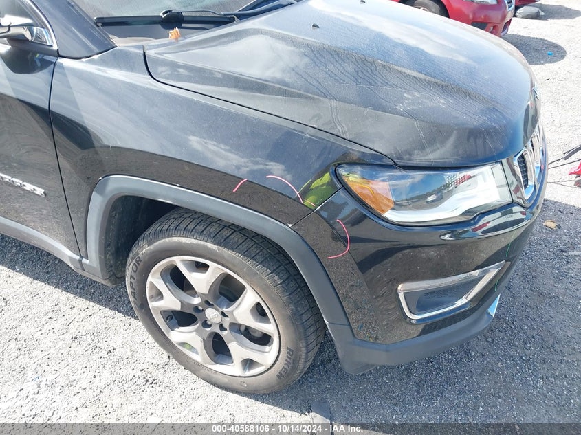 VIN 3C4NJDCB9JT333633 2018 JEEP COMPASS LIMITED 4X4