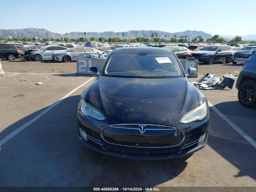 2013 Tesla Model S Performance VIN: 5YJSA1DPXDFP07827 Lot: 40588266