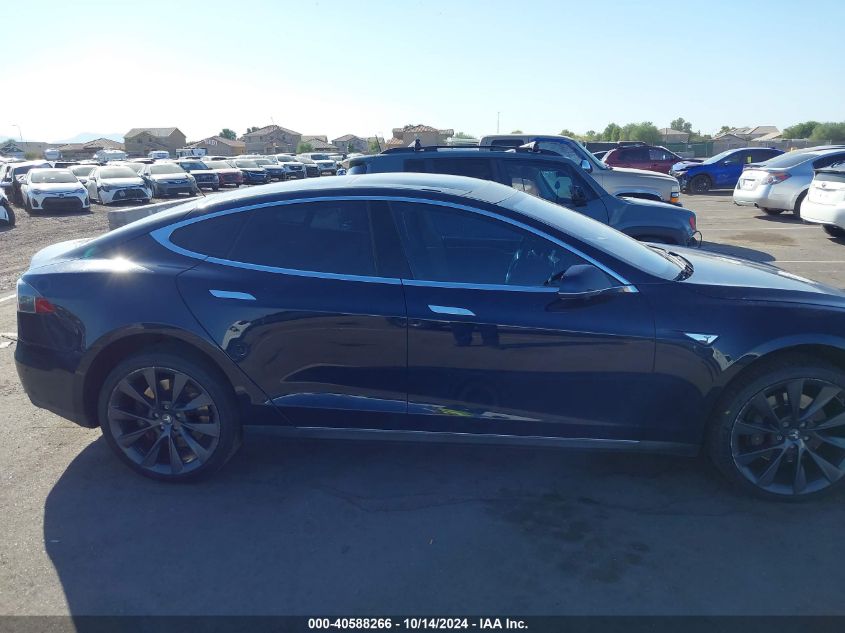 2013 Tesla Model S Performance VIN: 5YJSA1DPXDFP07827 Lot: 40588266