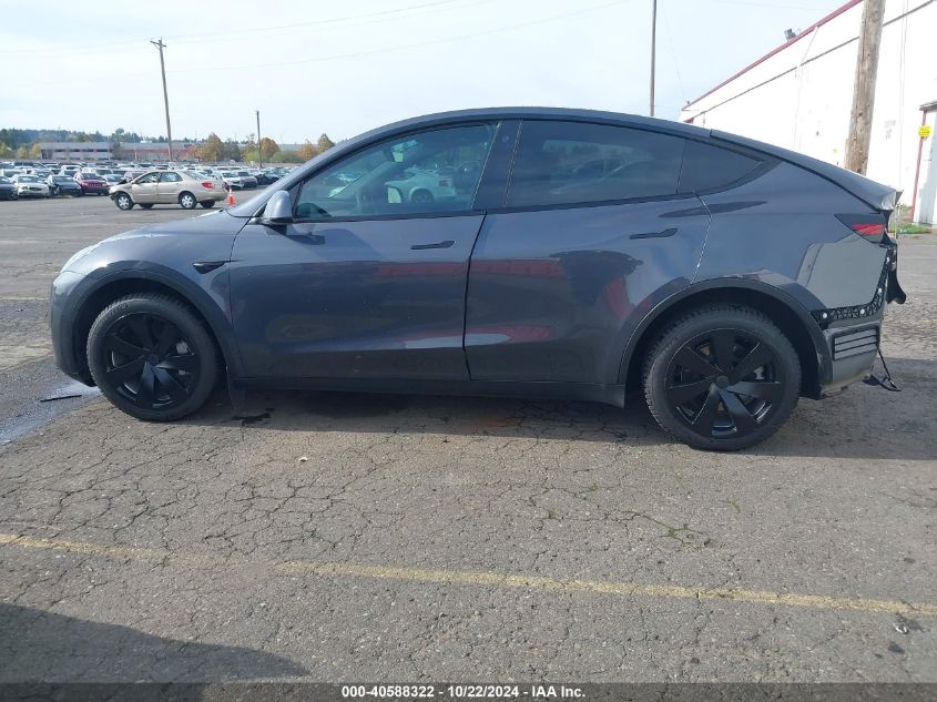 2022 Tesla Model Y Long Range Dual Motor All-Wheel Drive VIN: 7SAYGDEE0NF407564 Lot: 40588322