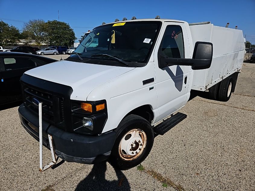 1FDXE4FL6BDA30135 2011 Ford E-450 Cutaway