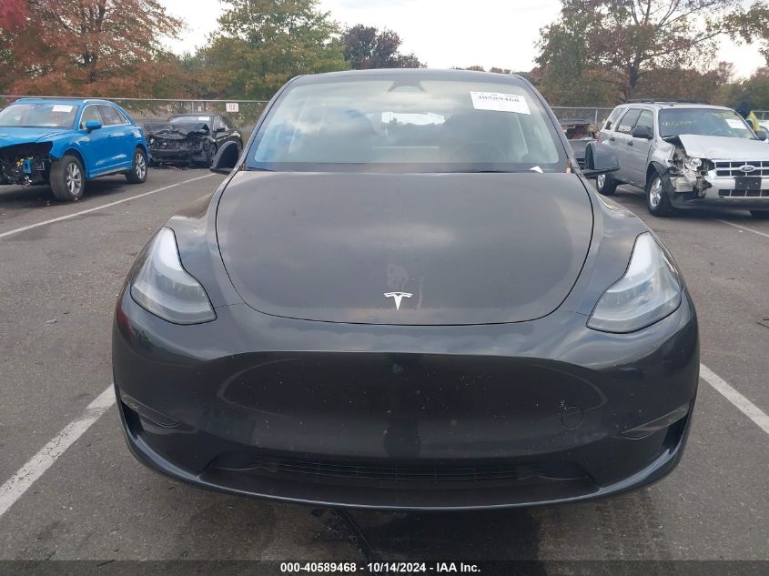 2024 Tesla Model Y VIN: 7SAYGDEE4RF159521 Lot: 40589468