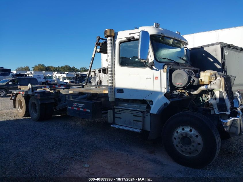 2021 Volvo Vhd VIN: 4V5KC9DH5MN600025 Lot: 40589998