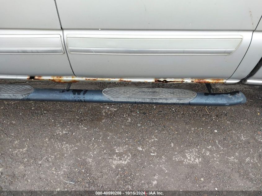 2004 Chevrolet Silverado 1500 Z71 VIN: 2GCEK13T541301868 Lot: 40590208