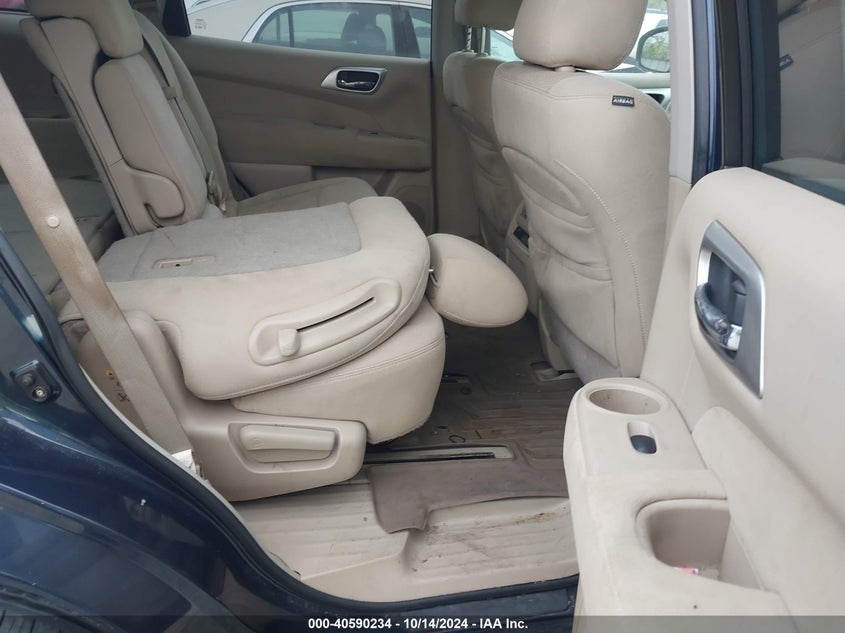 2013 Nissan Pathfinder Sv VIN: 5N1AR2MM4DC639307 Lot: 40590234