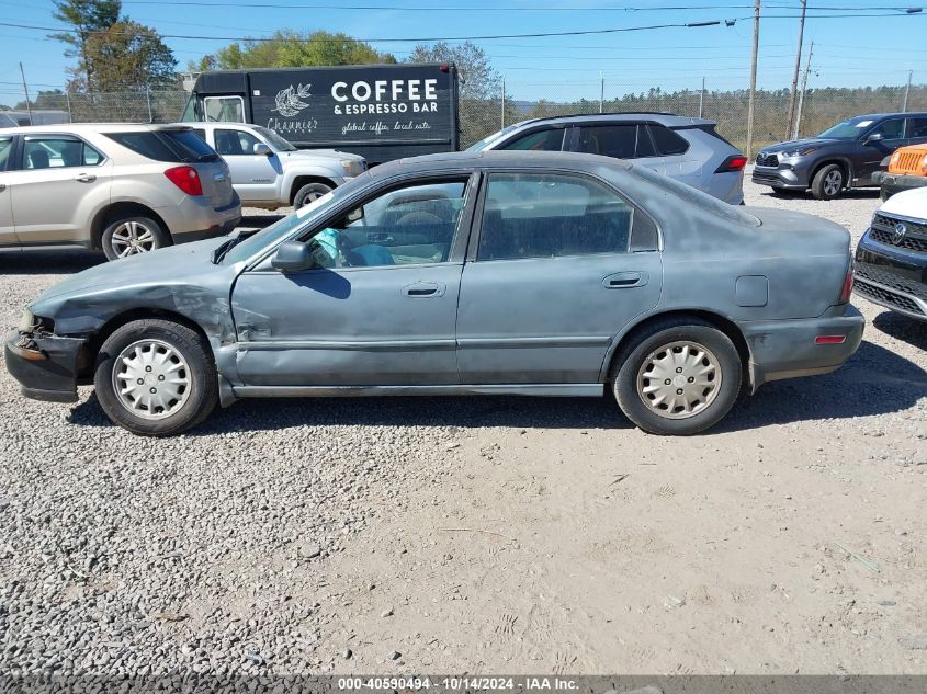 1996 Honda Accord Ex VIN: 1HGCD5668TA151663 Lot: 40590494