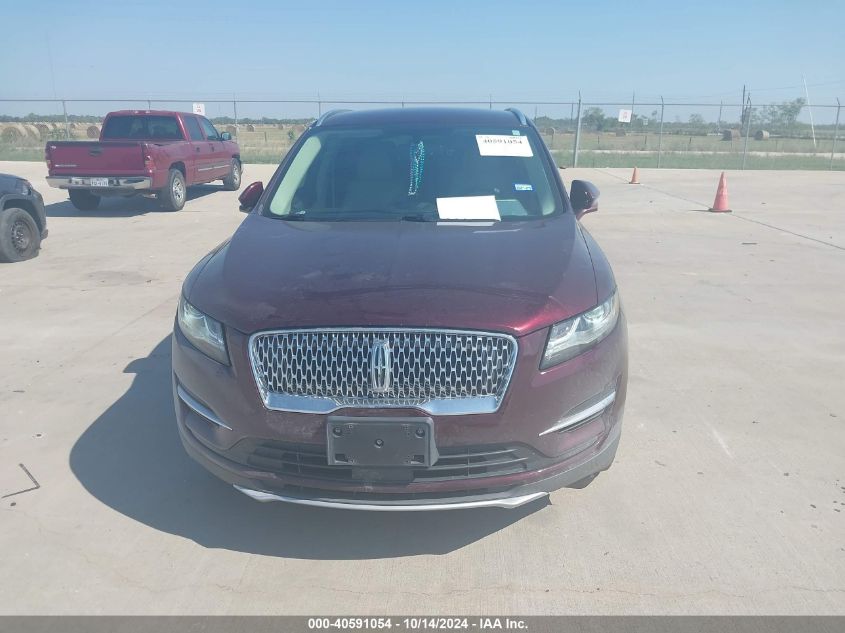 2019 Lincoln Mkc Standard VIN: 5LMCJ1C94KUL18640 Lot: 40591054