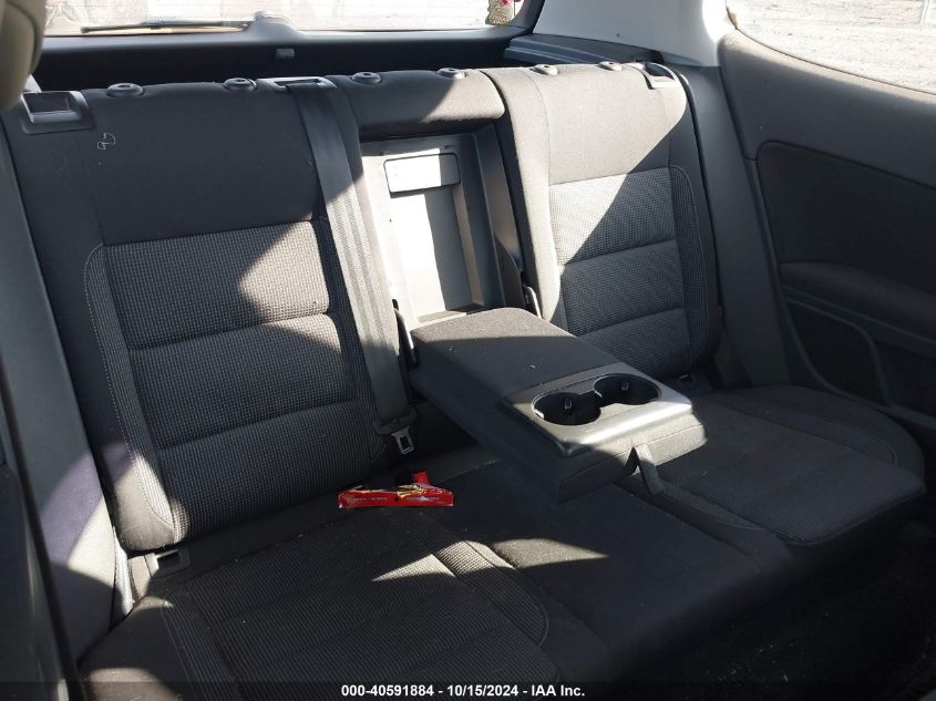 2011 Volkswagen Golf 2.5L 2-Door VIN: WVWBB7AJ5BW121268 Lot: 40591884